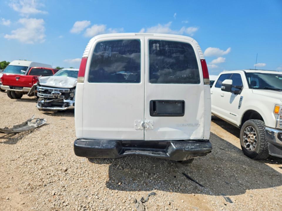 53816946 :رقم المزاد ، 1GCHG35R9Y1227880 vin ، 2000 Chevrolet Express G3500 مزاد بيع