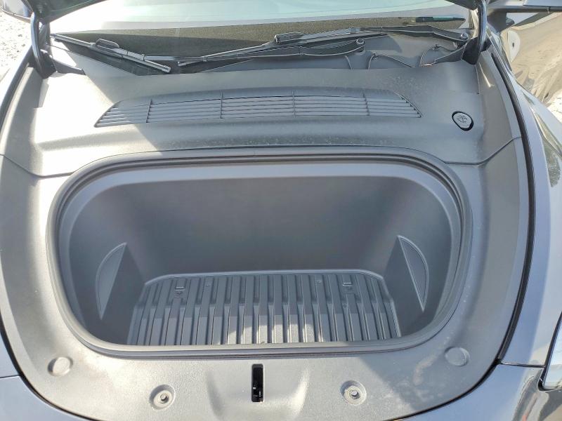 Продаж на аукціоні авто 2024 Tesla Model Y, vin: 7SAYGDEE0RF117704, номер лоту: 51866526