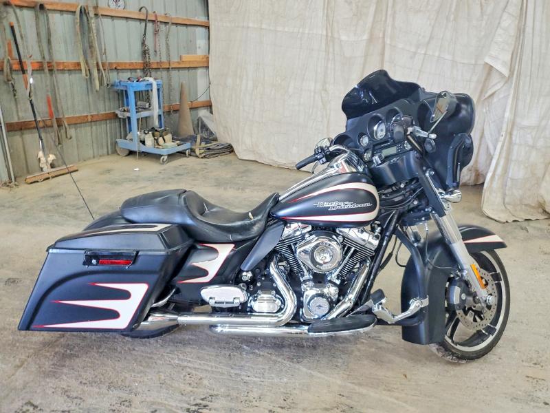 2011 Harley-davidson Flhx მანქანა იყიდება აუქციონზე, vin: 1HD1KBM17BB674679, აუქციონის ნომერი: 53272036