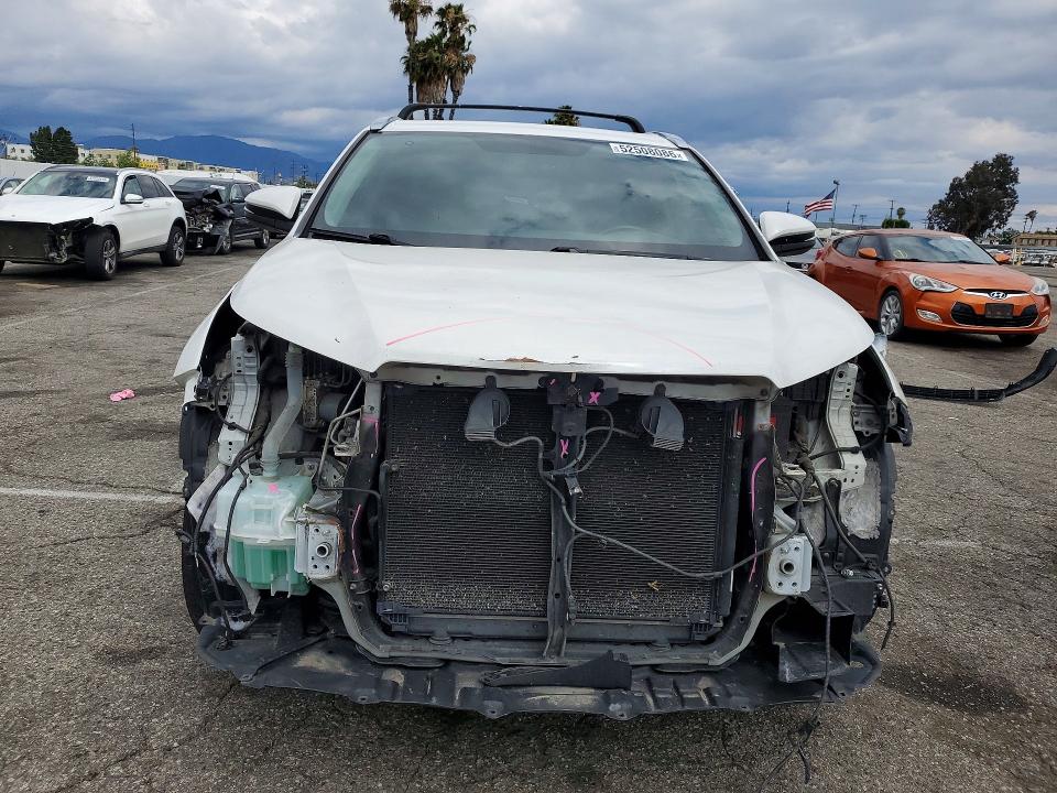 Продажа на аукционе авто 2015 Toyota Highlander, vin: 5TDKKRFH1FS090172, номер лота: 52508086