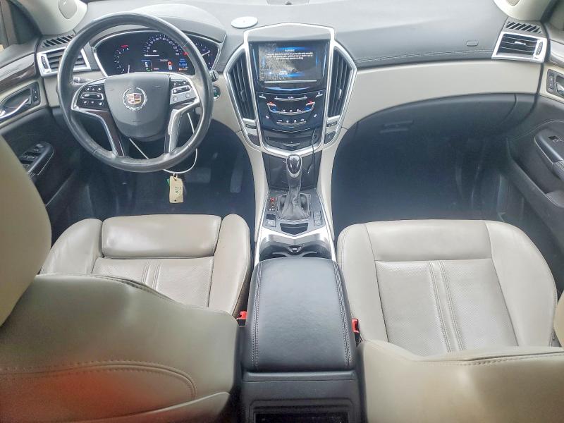 52327726 :رقم المزاد ، 3GYFNEE30FS570460 vin ، 2015 Cadillac Srx مزاد بيع