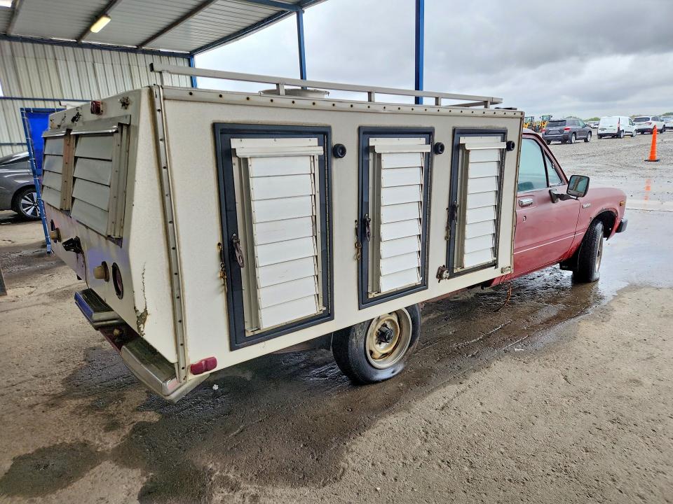 54136206 :رقم المزاد ، JT4RN44S3D1102131 vin ، 1983 Toyota Pickup مزاد بيع