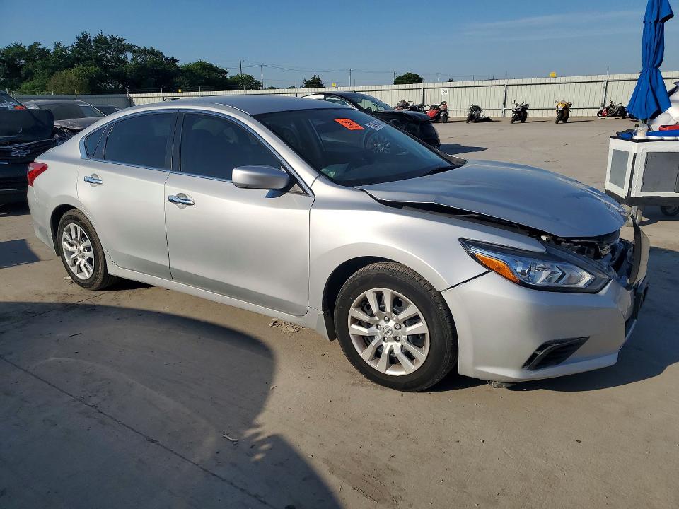 2016 Nissan Altima მანქანა იყიდება აუქციონზე, vin: 1N4AL3AP7GN367800, აუქციონის ნომერი: 53346396