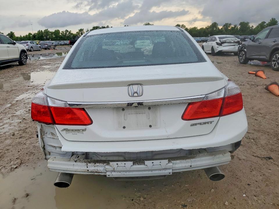 Продажа на аукционе авто 2015 Honda Accord, vin: 1HGCR2F57FA052604, номер лота: 54808356