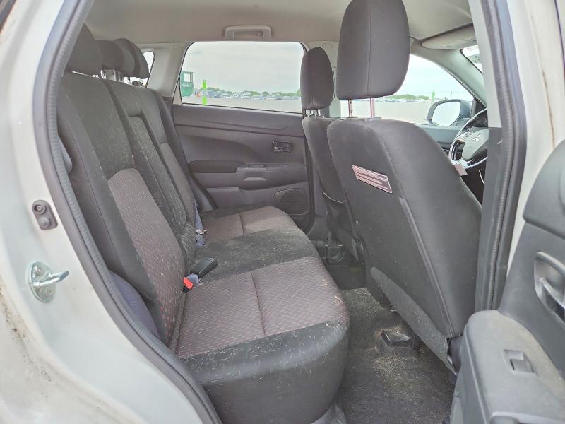 51550236 :رقم المزاد ، JA4AP3AU8JU004997 vin ، 2018 Mitsubishi Outlander Sport مزاد بيع
