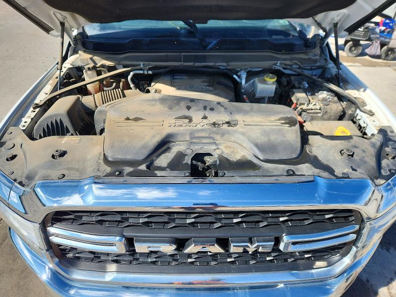 54622526 :رقم المزاد ، 3C6UR5HJ3KG539106 vin ، 2019 Ram 2500 مزاد بيع