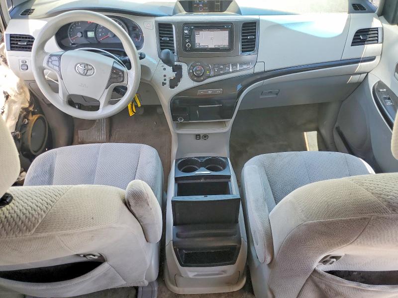 54481306 :رقم المزاد ، 5TDKK3DCXDS341725 vin ، 2013 Toyota Sienna مزاد بيع