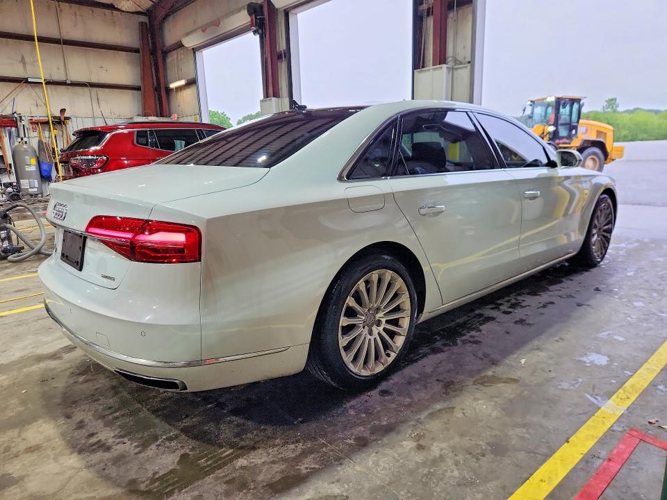 54476646 :رقم المزاد ، WAU34AFD5GN002337 vin ، 2016 Audi A8 مزاد بيع