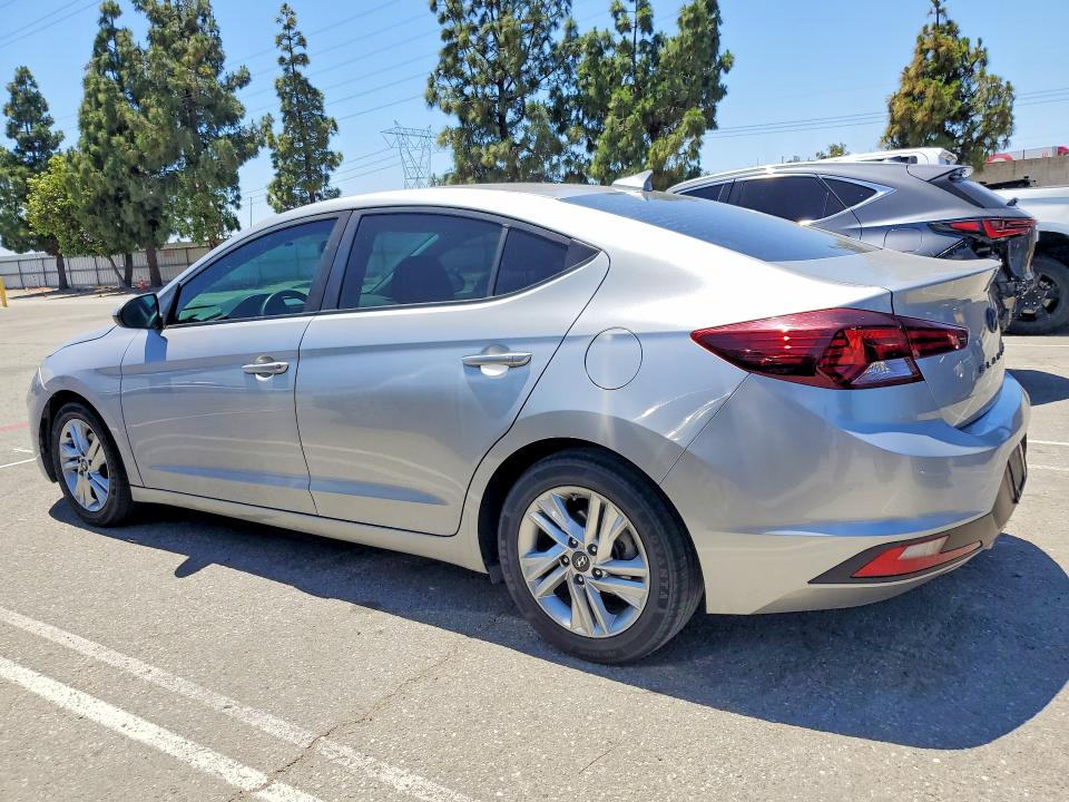 2020 Hyundai Elantra მანქანა იყიდება აუქციონზე, vin: 5NPD84LF3LH588114, აუქციონის ნომერი: 54302346