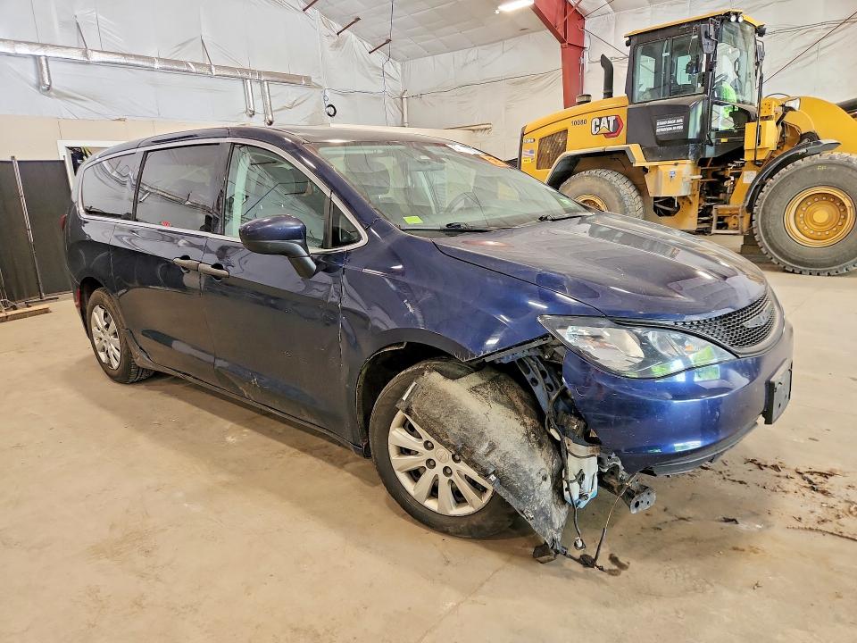 2020 Chrysler Voyager მანქანა იყიდება აუქციონზე, vin: 2C4RC1AGXLR120771, აუქციონის ნომერი: 54465746