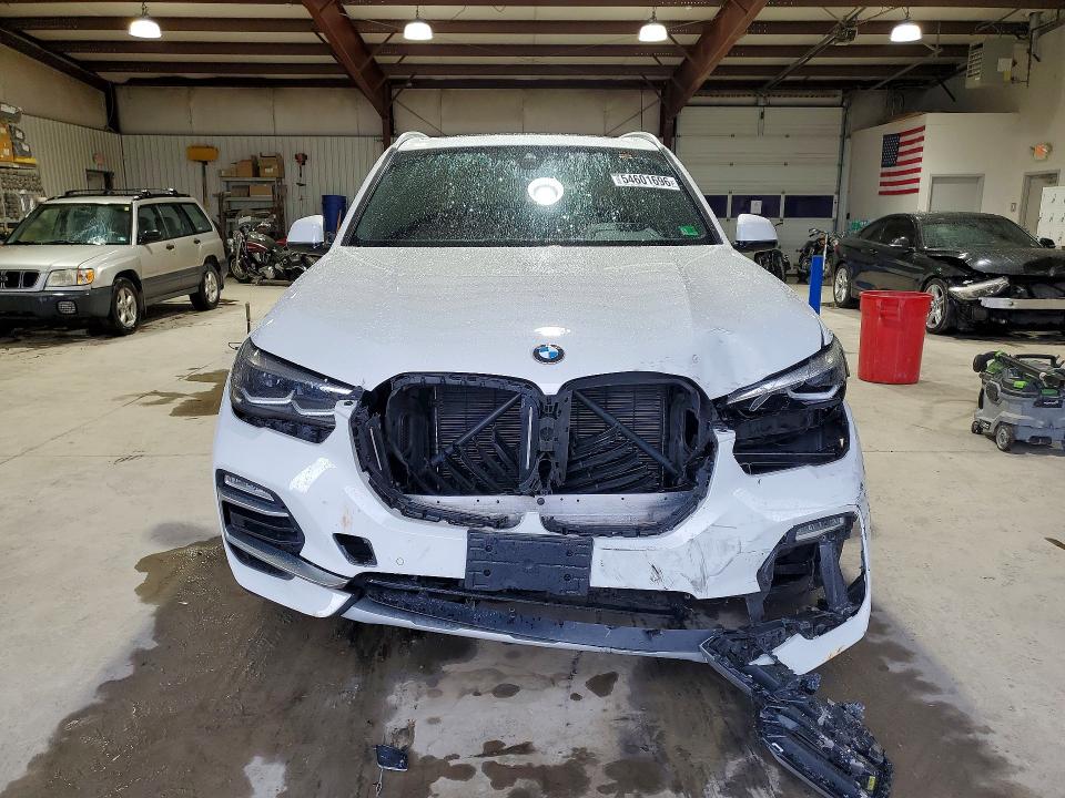 54601696 :رقم المزاد ، 5UXCR6C02M9F33066 vin ، 2021 Bmw X5 مزاد بيع