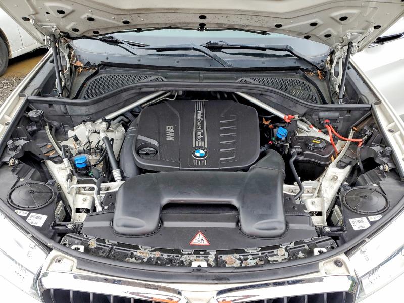 55022736 :رقم المزاد ، 5UXKS4C56F0N06053 vin ، 2015 Bmw X5 مزاد بيع