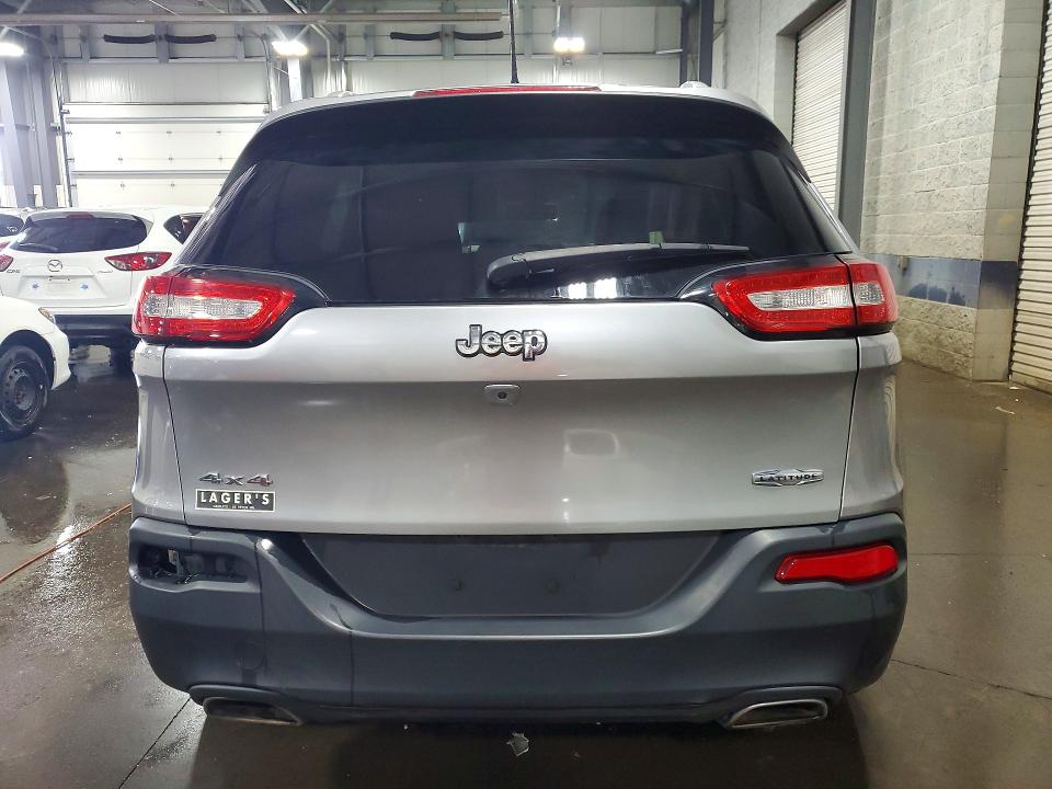 2017 Jeep Cherokee მანქანა იყიდება აუქციონზე, vin: 1C4PJMCS6HD238648, აუქციონის ნომერი: 54511236