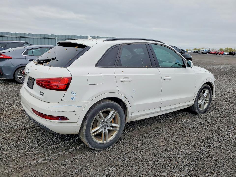 53546196 :رقم المزاد ، WA1ECCFS8HR014060 vin ، 2017 Audi Q3 مزاد بيع