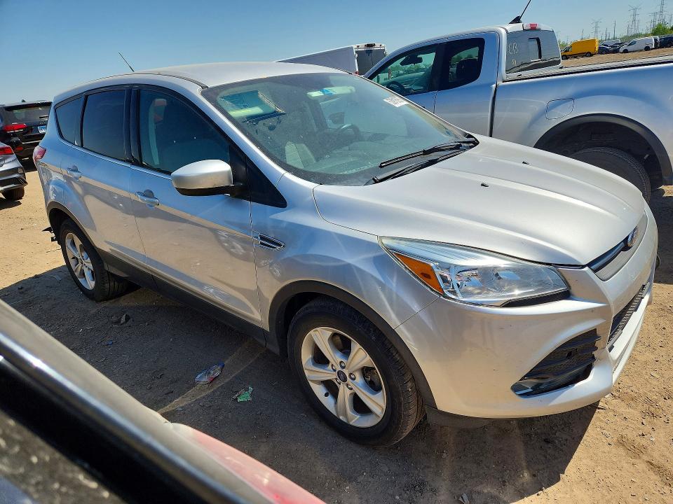 2015 Ford Escape მანქანა იყიდება აუქციონზე, vin: 1FMCU0G93FUB70338, აუქციონის ნომერი: 53916936
