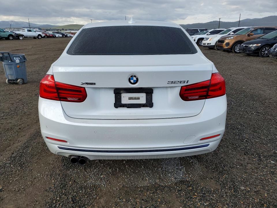 Продаж на аукціоні авто 2016 Bmw 328, vin: WBA8E3G58GNU00177, номер лоту: 51190256
