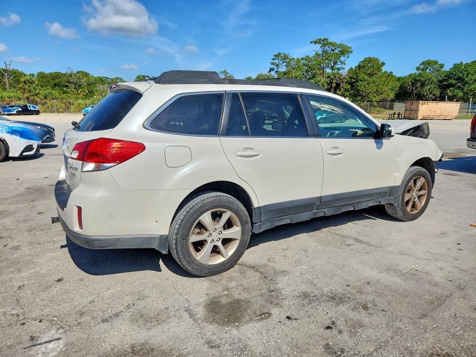 Продажа на аукционе авто 2014 Subaru Outback, vin: 4S4BRBKC1E3324514, номер лота: 51944906
