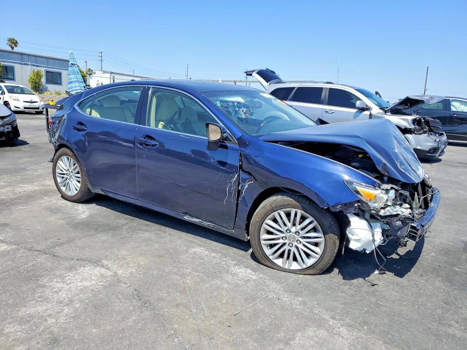 Продажа на аукционе авто 2015 Lexus Es, vin: JTHBK1GG5F2190577, номер лота: 53051526