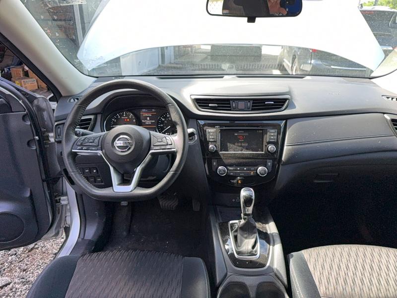 52853056 :رقم المزاد ، 5N1AT2MV9JC845437 vin ، 2018 Nissan Rogue مزاد بيع