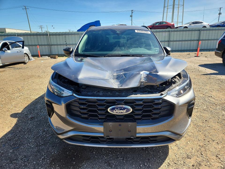 53595396 :رقم المزاد ، 1FMCU0MZ3PUB18617 vin ، 2023 Ford Escape مزاد بيع