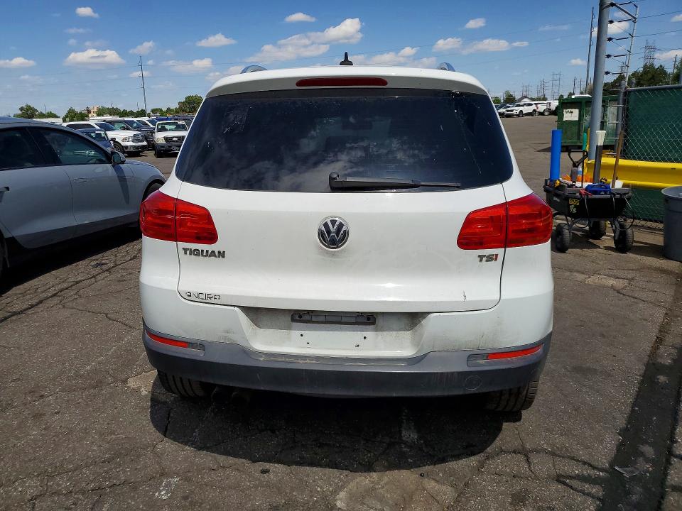 2017 Volkswagen Tiguan მანქანა იყიდება აუქციონზე, vin: WVGRV7AX7HK016737, აუქციონის ნომერი: 55512586