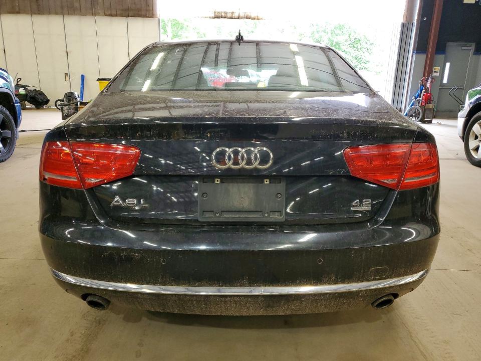 54393216 :رقم المزاد ، WAURVAFD0BN024715 vin ، 2011 Audi A8 مزاد بيع