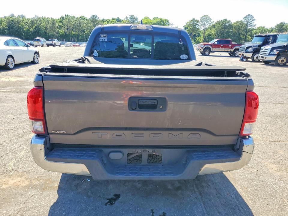 Auction sale of the 2018 Toyota Tacoma, vin: 5TFAX5GN5JX122635, lot number: 53430076