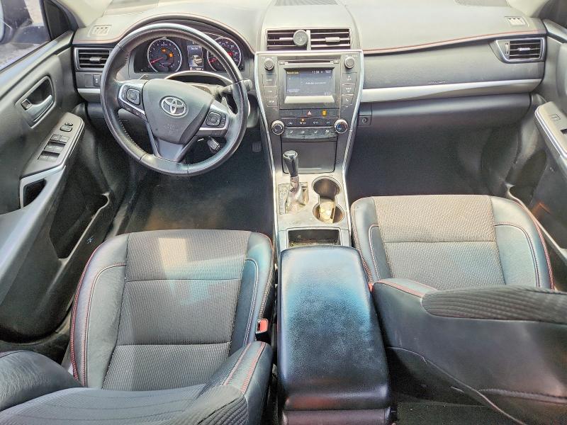 53643116 :رقم المزاد ، 4T1BF1FK8HU400801 vin ، 2017 Toyota Camry مزاد بيع
