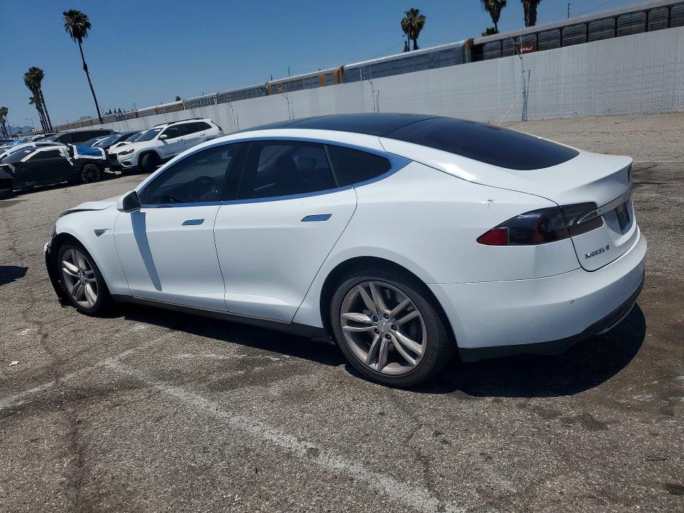 Продажа на аукционе авто 2014 Tesla Model S, vin: 5YJSA1H1XEFP35778, номер лота: 53554596