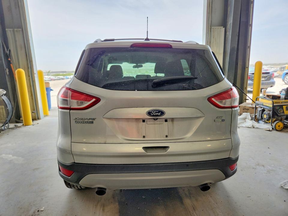2014 Ford Escape მანქანა იყიდება აუქციონზე, vin: 1FMCU9GXXEUC76027, აუქციონის ნომერი: 53210336