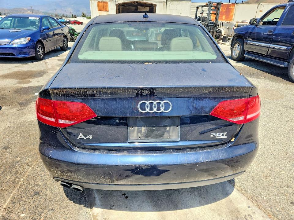 53631156 :رقم المزاد ، WAUMFAFL3BN044682 vin ، 2011 Audi A4 مزاد بيع