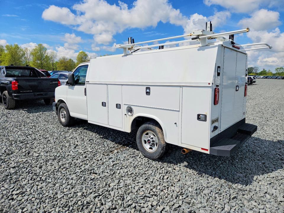 50573196 :رقم المزاد ، 1GD07RF70M1211604 vin ، 2021 Gmc Savana مزاد بيع