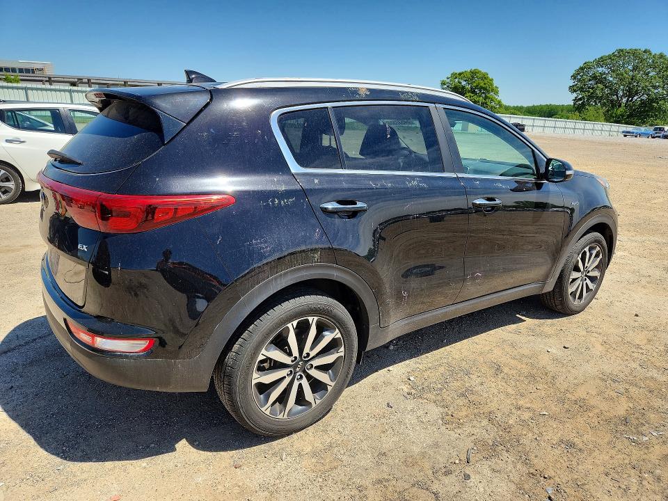 Продажа на аукционе авто 2018 Kia Sportage, vin: KNDPNCAC8J7355694, номер лота: 54637506