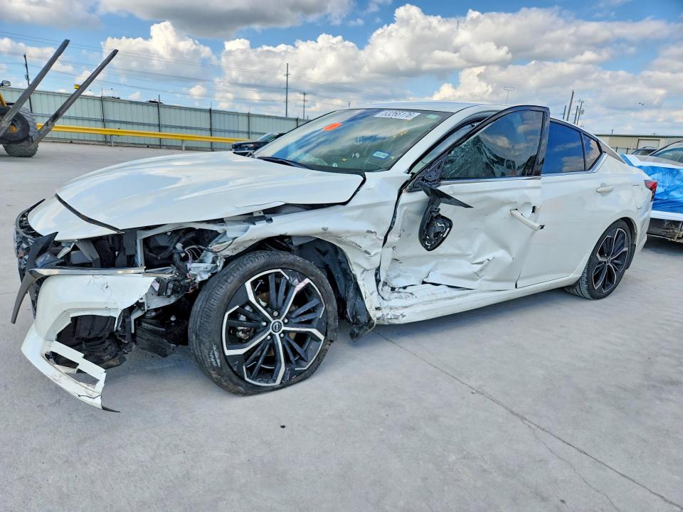 53266176 :رقم المزاد ، 1N4BL4CV0RN338843 vin ، 2024 Nissan Altima مزاد بيع