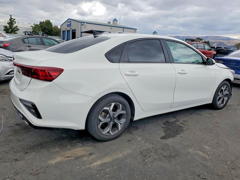Продажа на аукционе авто 2021 Kia Forte, vin: 3KPF24AD5ME316472, номер лота: 55059226