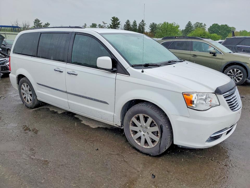 2015 Chrysler Town & Country მანქანა იყიდება აუქციონზე, vin: 2C4RC1BG9FR646084, აუქციონის ნომერი: 52368916