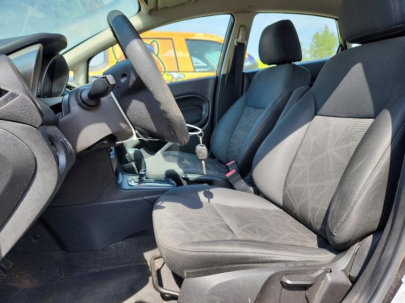51900926 :رقم المزاد ، 3FADP4BJ2DM129506 vin ، 2013 Ford Fiesta مزاد بيع