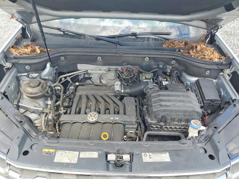 53117226 :رقم المزاد ، 1V2CR2CA9JC589390 vin ، 2018 Volkswagen Atlas مزاد بيع