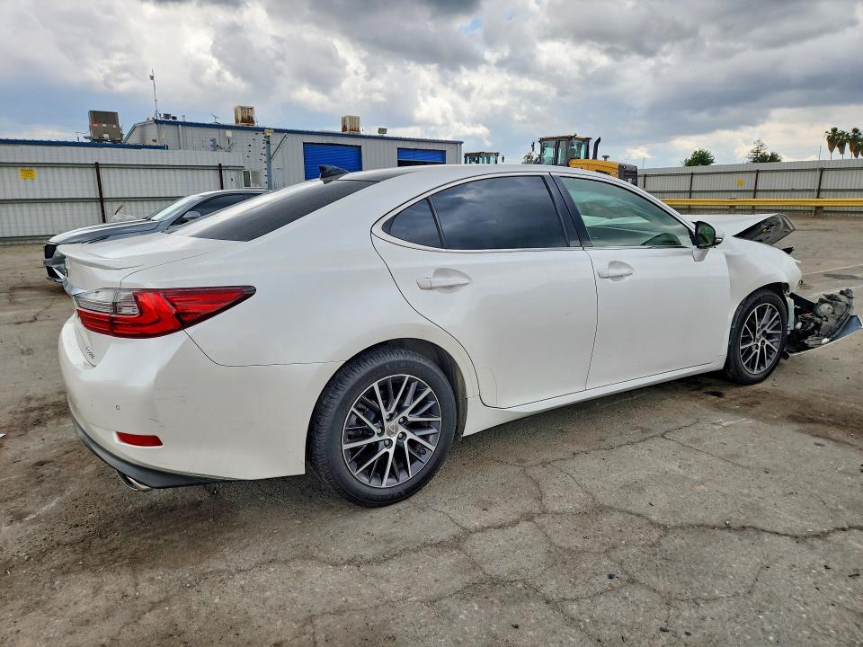 2016 Lexus Es მანქანა იყიდება აუქციონზე, vin: JTHBK1GG4G2241424, აუქციონის ნომერი: 52366106