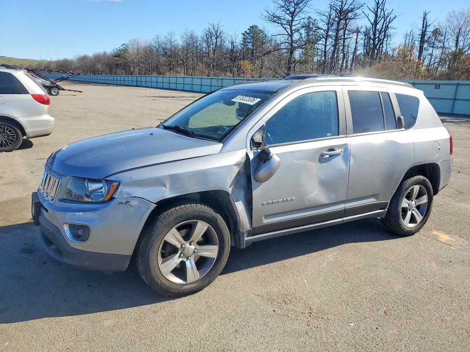 Auction sale of the 2017 Jeep Compass, vin: 1C4NJDEB6HD126727, lot number: 51822536
