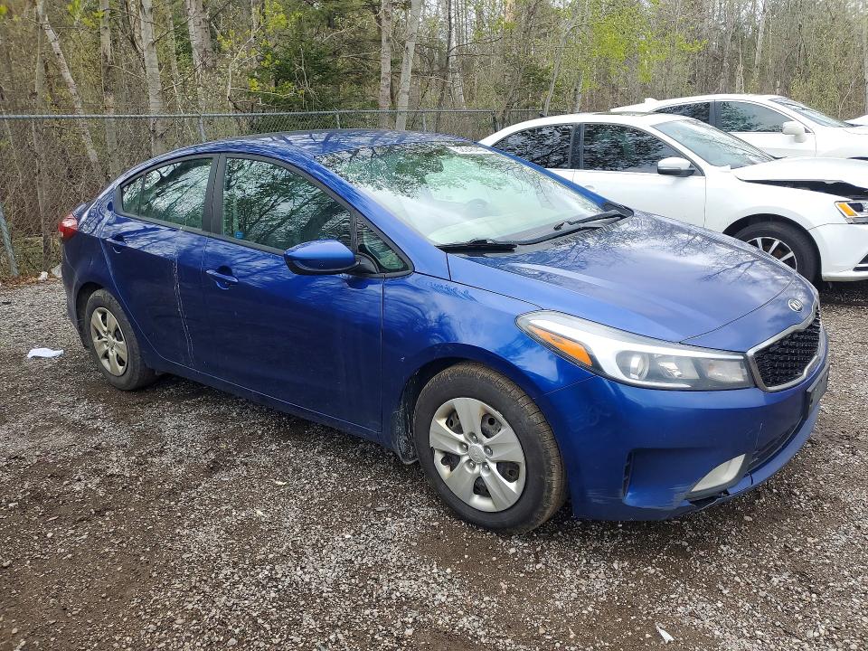 2017 Kia Forte მანქანა იყიდება აუქციონზე, vin: 3KPFL4A75HE053588, აუქციონის ნომერი: 52248446