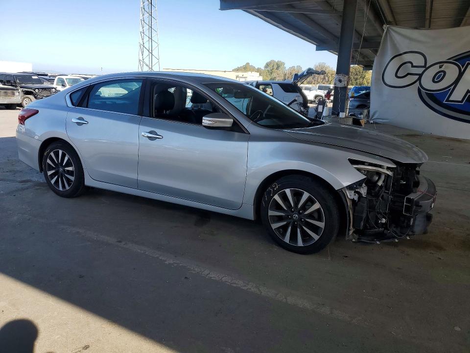 Продажа на аукционе авто 2018 Nissan Altima, vin: 1N4AL3AP7JC188417, номер лота: 53934136