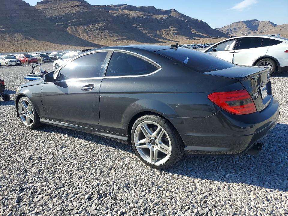 54860226 :رقم المزاد ، WDDGJ8JB6EG309504 vin ، 2014 Mercedes-benz C مزاد بيع