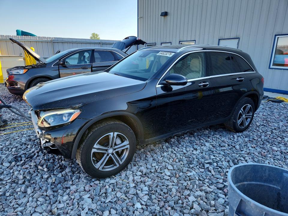 54623276 :رقم المزاد ، WDC0G4KB8GF015641 vin ، 2016 Mercedes-benz Glc مزاد بيع