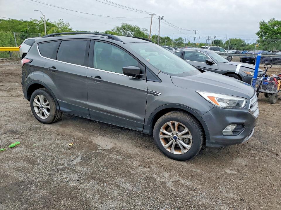 53255516 :رقم المزاد ، 1FMCU9GD8JUA74271 vin ، 2018 Ford Escape مزاد بيع