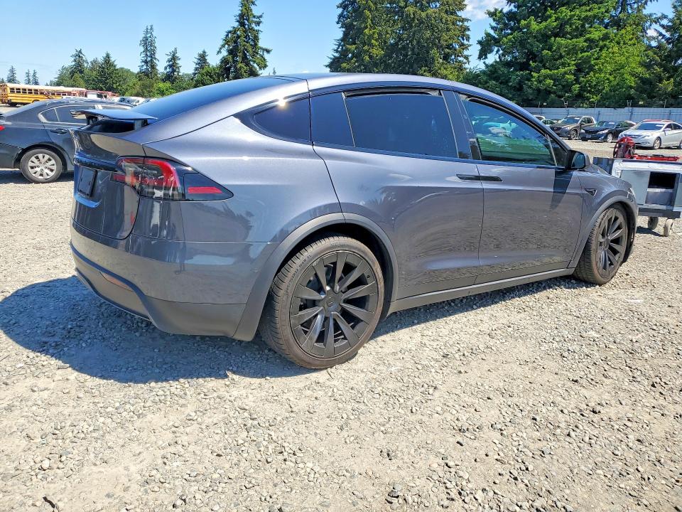 55222096 :رقم المزاد ، 7SAXCBE56PF374617 vin ، 2023 Tesla Model X مزاد بيع