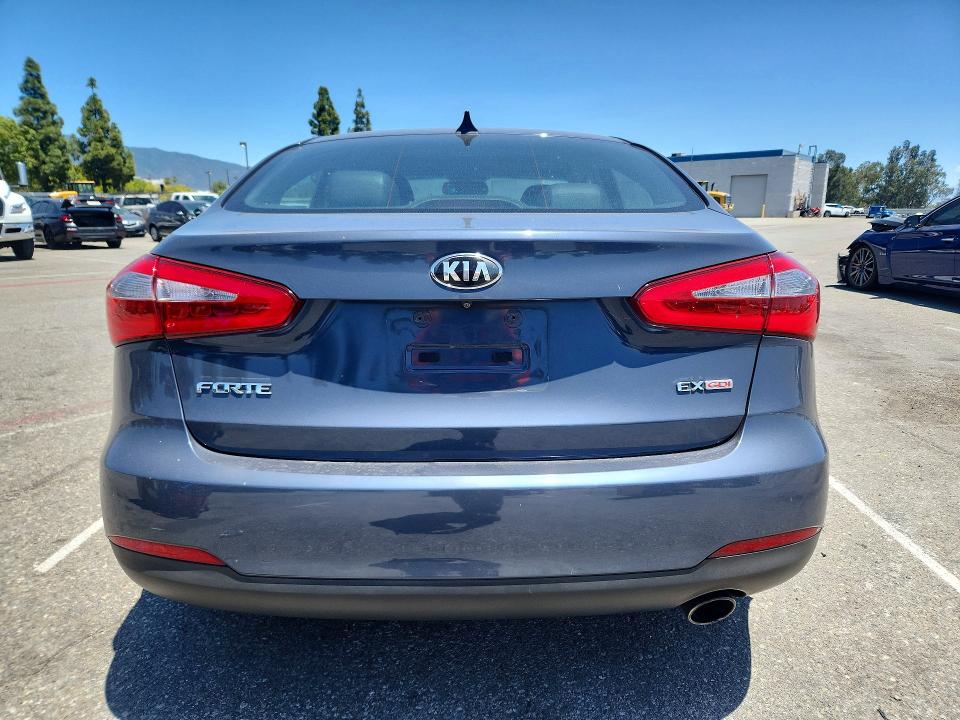 52206386 :رقم المزاد ، KNAFZ4A82G5574315 vin ، 2016 Kia Forte مزاد بيع