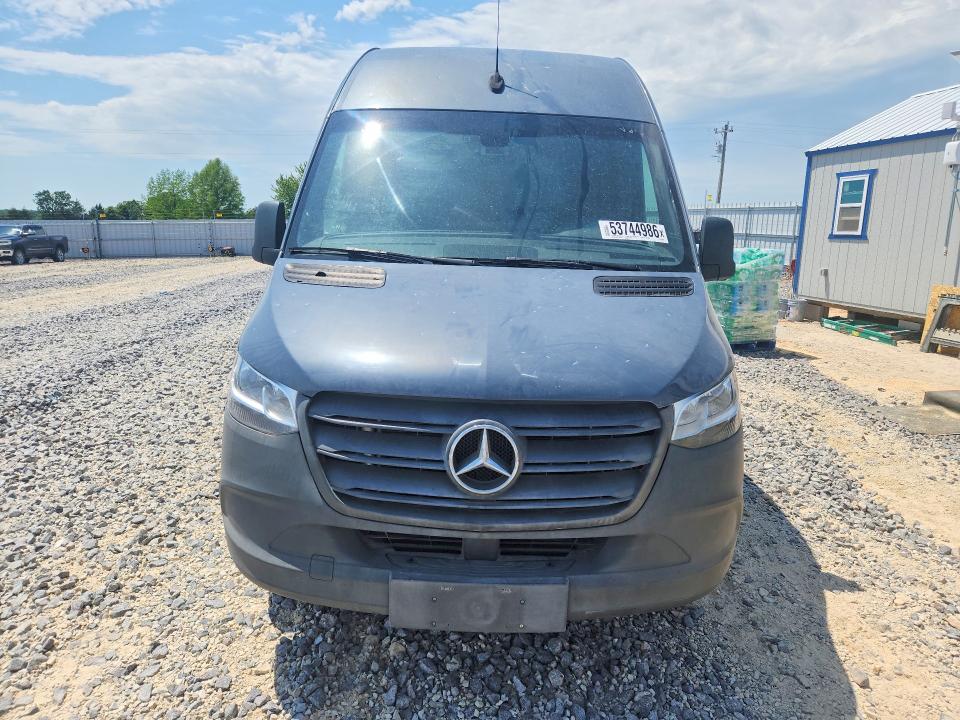 53744986 :رقم المزاد ، WD4PF1CD4KP152316 vin ، 2019 Mercedes-benz Sprinter مزاد بيع