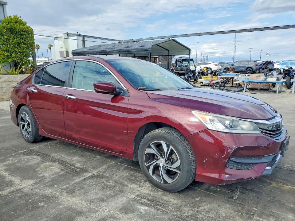 52736616 :رقم المزاد ، 1HGCR2F35HA266945 vin ، 2017 Honda Accord مزاد بيع