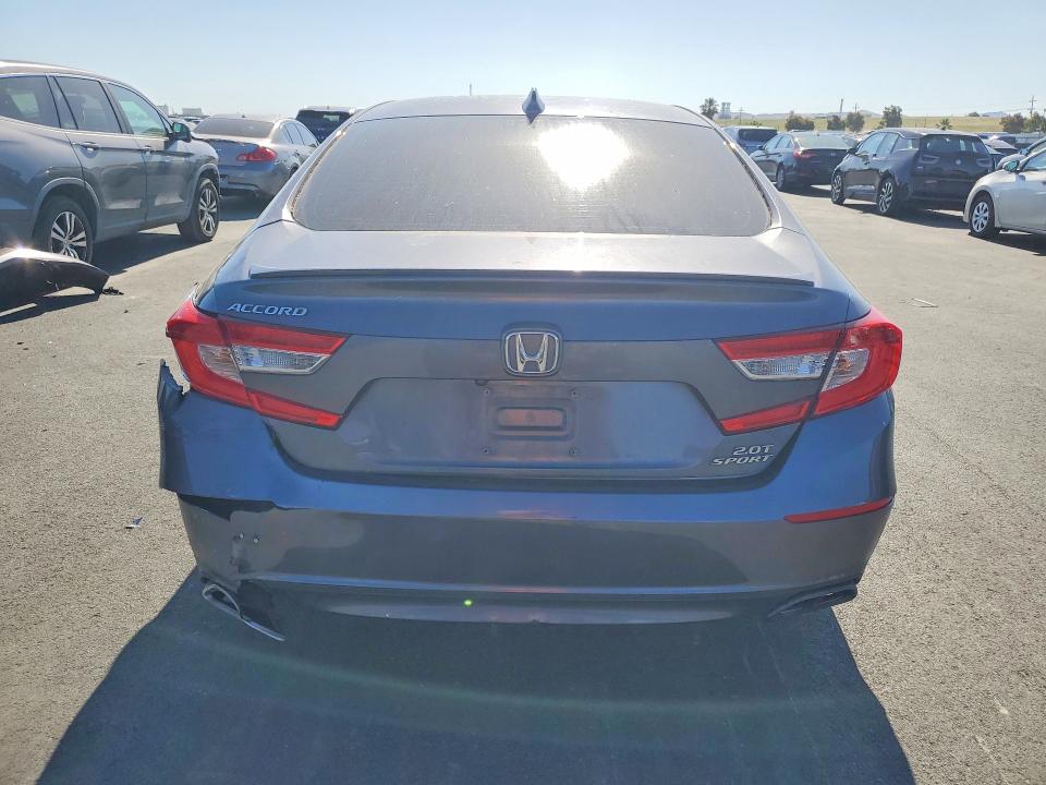 53801306 :رقم المزاد ، 1HGCV2F33LA023705 vin ، 2020 Honda Accord مزاد بيع